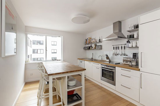 Apartment in Berthold Lubetkin’s Highpoint, London N6