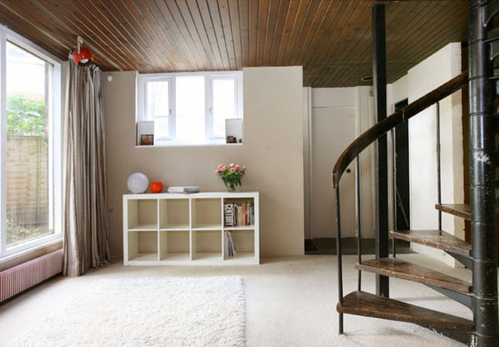high5 1970s three-bedroom property in Highbury New Park, London N5