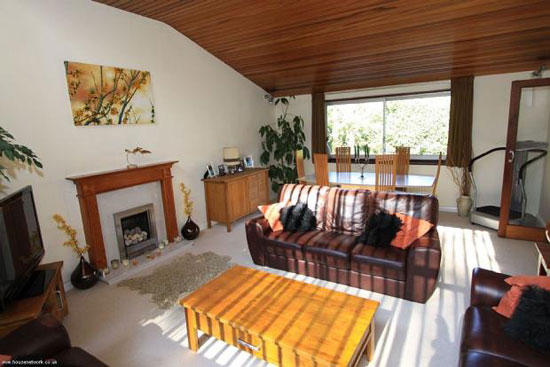 hil4 1960s architect-designed three bedroom house in Chandler's Ford, Eastleigh, Hampshire