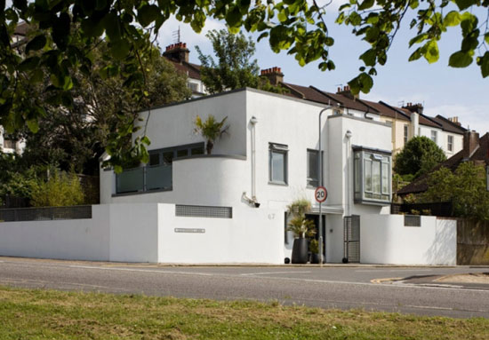 Donal Hutchinson-designed contemporary modernist property in Hove, East Sussex