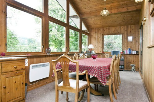 horse4 Bandini four-bedroom house and equestrian facility in Cradley, Malvern, Worcestershire