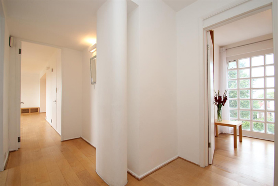 Apartment in the 1930s Berthold Lubetkin-designed Highpoint Building in London N6