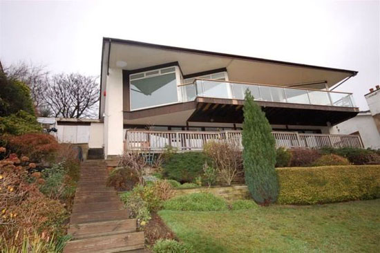 hud1 1960s four bedroom hillside house for sale in Almondbury, Huddersfield, West Yorkshire