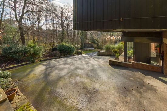 1960s midcentury modern property in Huddersfield, West Yorkshire