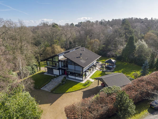 Huf Haus property in St George’s Hill, Weybridge, Surrey