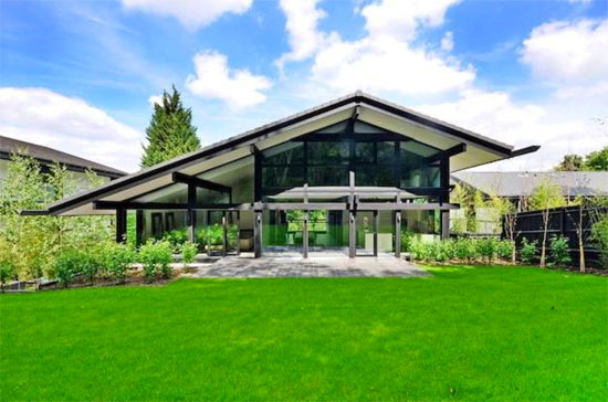 Five-bedroom Huf Haus in Kingston Vale, London SW15