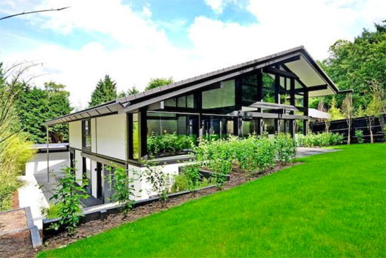 Five-bedroom Huf Haus in Kingston Vale, London SW15