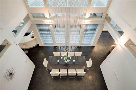 huf3 Five bedroom Huf Haus in Hornchurch, Essex