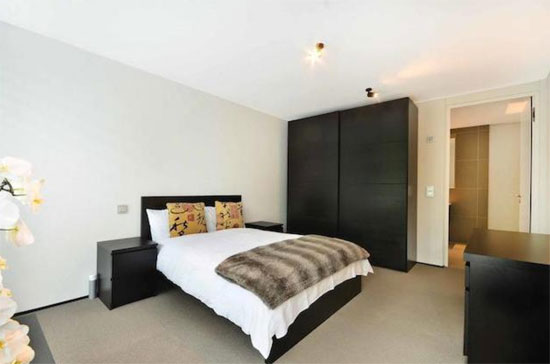 Five-bedroom Huf Haus in Kingston Vale, London SW15