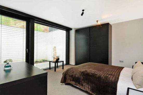 Five-bedroom Huf Haus in Kingston Vale, London SW15