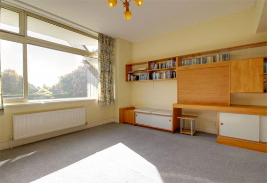 1960s Elsworth Sykes-designed Garth House midcentury property in North Ferriby, East Yorkshire