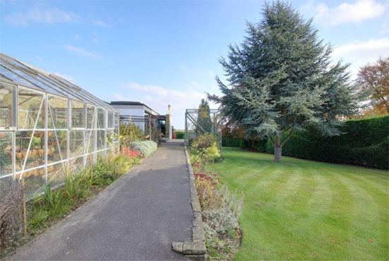 1960s Elsworth Sykes-designed Garth House midcentury property in North Ferriby, East Yorkshire