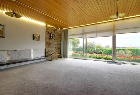 1960s Elsworth Sykes-designed Garth House midcentury property in North Ferriby, East Yorkshire