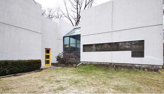 1930s modernist house and studio in Prospect Heights, Illinois, USA