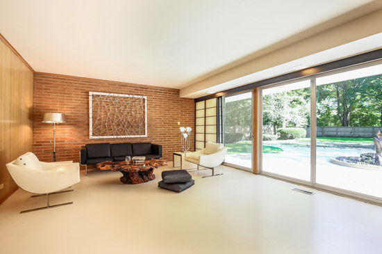 1950s Anton E. Kampf midcentury modern house in Lake Forest, Illinois, USA