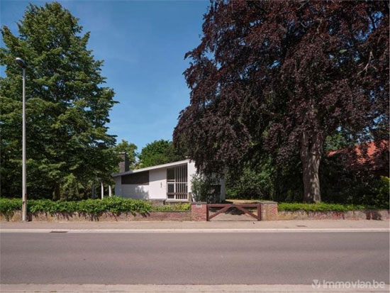 1960s modern renovation project in Berendrecht, Belgium