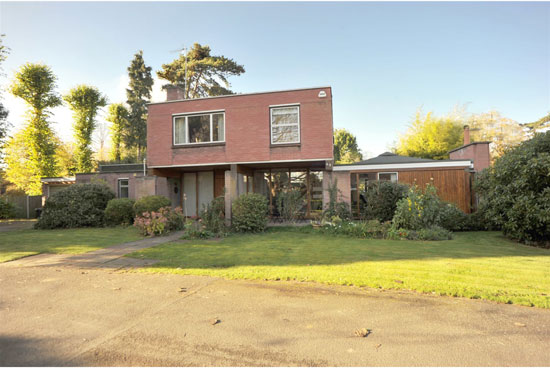 1960s modernism: Design Planning Associates-designed property in Ingatestone, Essex