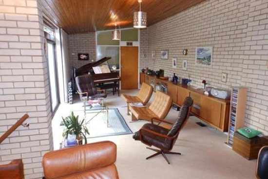 1960s midcentury modern single-storey property in Ipswich, Suffolk