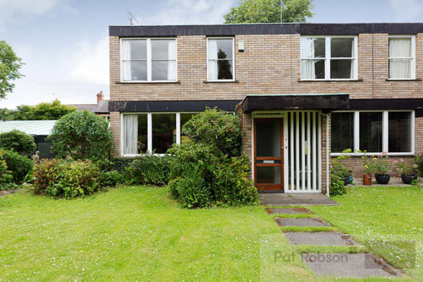 1960s Brian Robson modernist house in Jesmond, Newcastle Upon Tyne