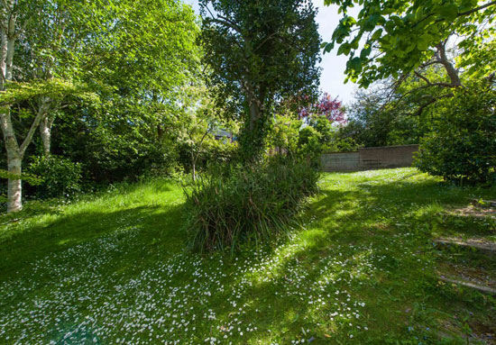 1960s Harley Sherlock-designed modernist property in London N6