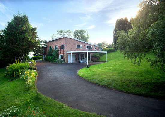 On the market: 1950s W H Godwin-designed Jacob’s Ladder property in Low Habberley, Kidderminster, Worcestershire