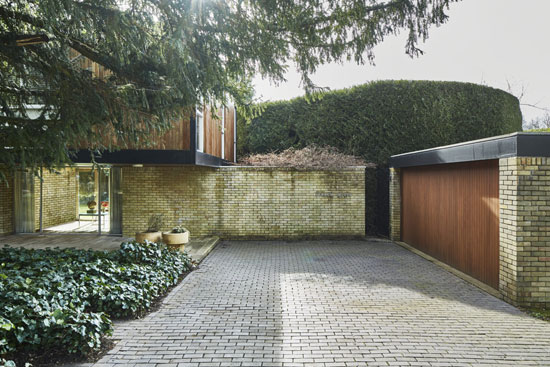 1960s Jack Bonnington Ferrum House in Harpenden, Hertfordshire