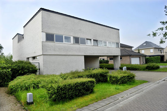 On the market: Jan Veelaert-designed modernist property in Kontich, Antwerp, Belgium