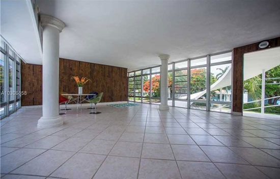 1940s modernism: Rufus Nims-designed Jetsons House in Miami, Florida, USA