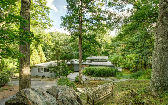 1960s midcentury modern property in Bedford, New York, USA