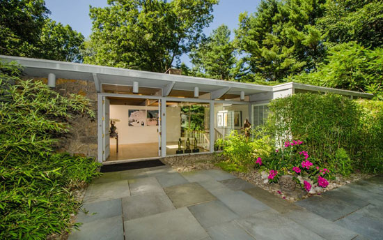1960s midcentury modern property in Bedford, New York, USA