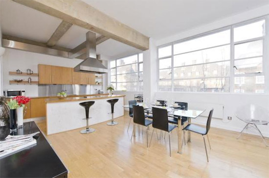 Two-bedroom apartment in the art deco Wallis Building, St John’s Wood, London NW8