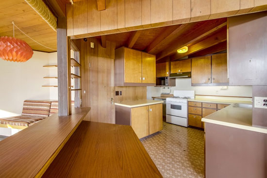 1960s Loch Crane-designed midcentury modern property in La Jolla, California, USA