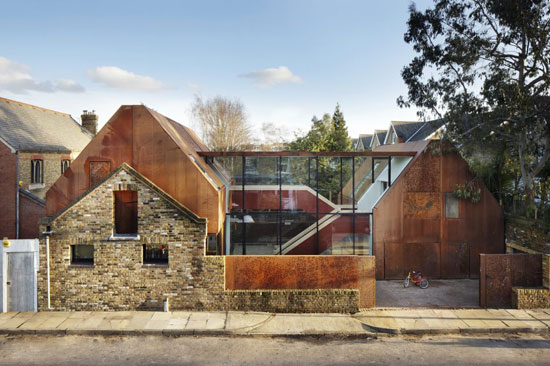 Piercy & Company-designed Kew House in Richmond Upon Thames