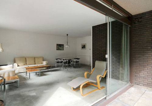 ken1 Apartment in 1960s Plane Tree House, Duchess of Bedfords Walk, Kensington, London W8