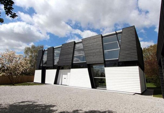 Trish House contemporary modernist property in Yalding, near Maidstone, Kent
