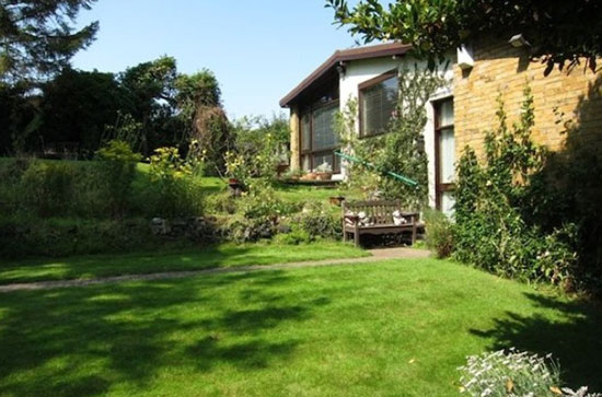 kent5 On the market: 1960s architect-designed midcentury-style property in Gravesend, Kent