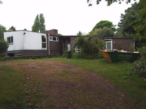 1960s modernist five-bedroom house in West Kirby, Merseyside 