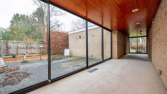 1970s modern house in Sudbrooke, Lincolnshire