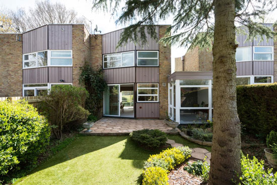 1960s Eric Lyons-designed property on the Lambardes Span estate, New Ash Green, Kent