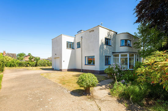 Art deco renovation project in North Hykeham, Lincolnshire