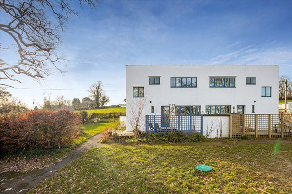 1930s William Lescaze modern house in Dartington Hall, Totnes, Devon