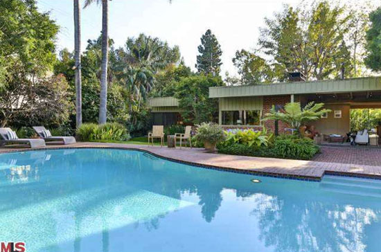 1940s Richard Neutra-designed modernist property in Los Angeles, California
