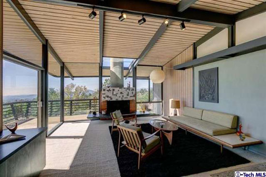 1950s William L. Duquette-designed midcentury property in Altadena, California, USA