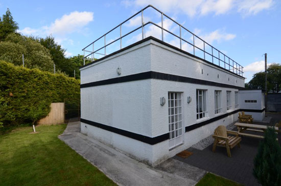 Holiday let: Art deco-style Filter House in Ladock, Cornwall