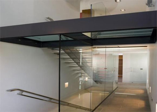 lam3 Marsh Grochowski-designed four-bedroomed contemporary property in Lambley, Nottinghamshire