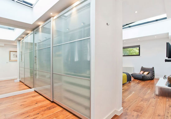 lang5 Alan Camp-designed four-bedroom contemporary modernist property in London, SE3