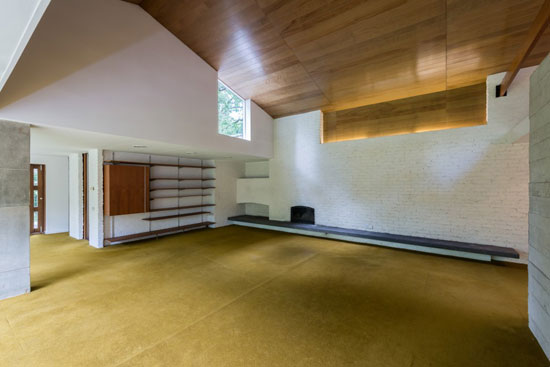 1960s Leslie Gooday-designed grade II-listed modernist property in St George's Hill, Weybridge, Surrey