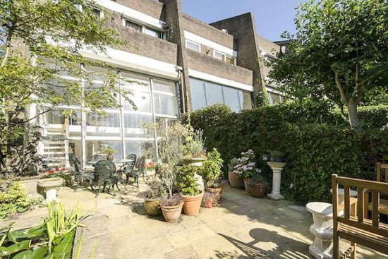 Ted Levy-designed three-bedroom modernist property in London NW3