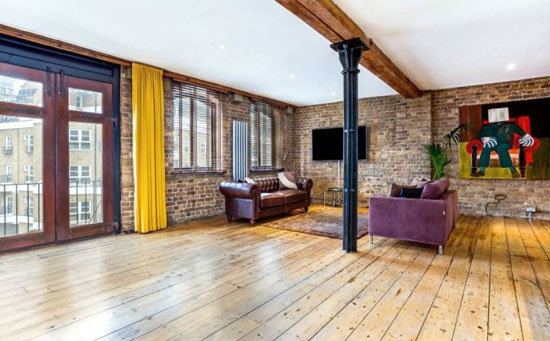 Grade II-listed conversion: Limehouse Wharf apartment in London E14