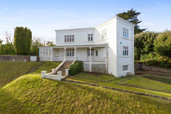 1930s renovation project in Torquay, Devon